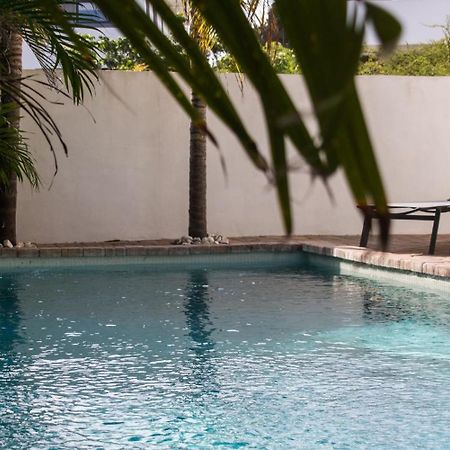 Major. Suites Curacao Willemstad Eksteriør billede